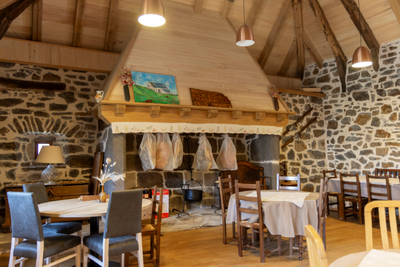 Ferme Auberge les Arbres_Riom-ès-Montagnes