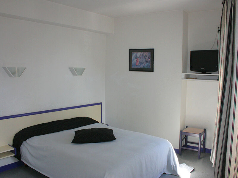 HOTEL DES ROCHES - ST-FLOUR 1