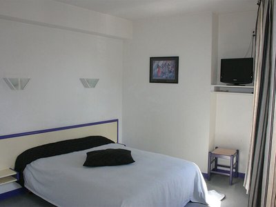 HOTEL DES ROCHES - ST-FLOUR 1