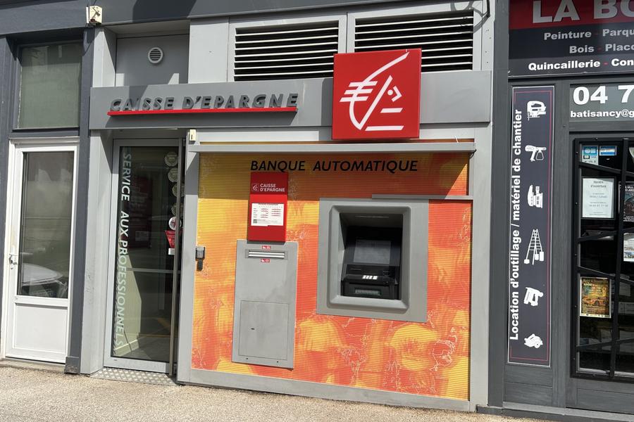 Distributeur de billets - Caisse d'Epargne_La Bourboule