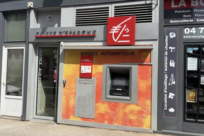 Distributeur de billets - Caisse d'Epargne_La Bourboule