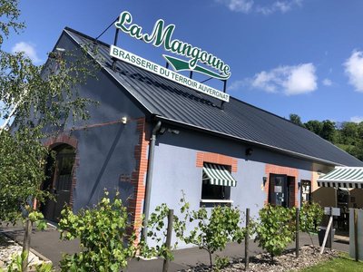 La Mangoune vue dehors