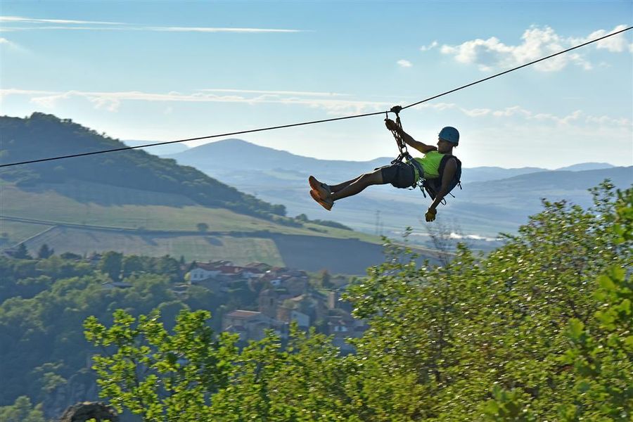 ORBEIL Crapahutte Tyrolienne Via Ferrata