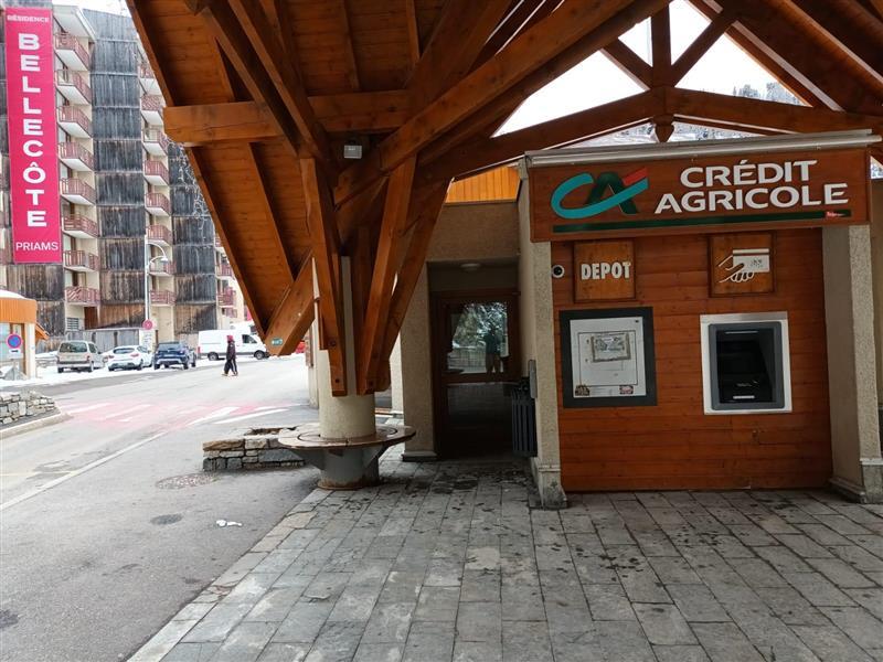 Distributeur de billets Crédit Agricole