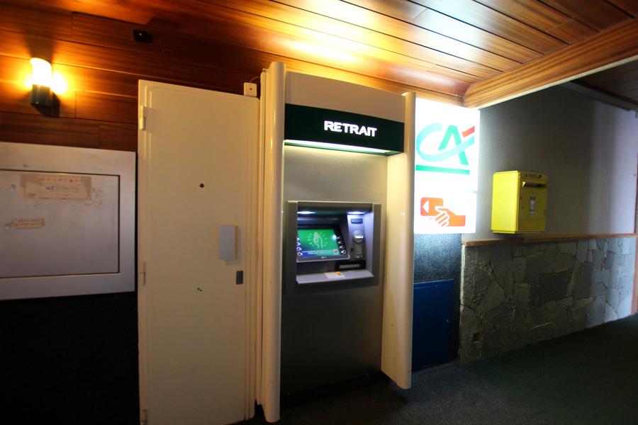 Distributeur de billets Plagne Aime 2000