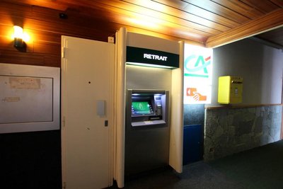 Distributeur de billets Plagne Aime 2000