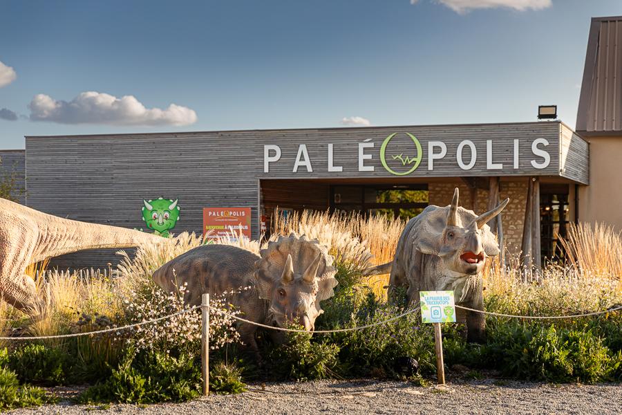 Paléopolis, la colline aux dinosaures_Gannat