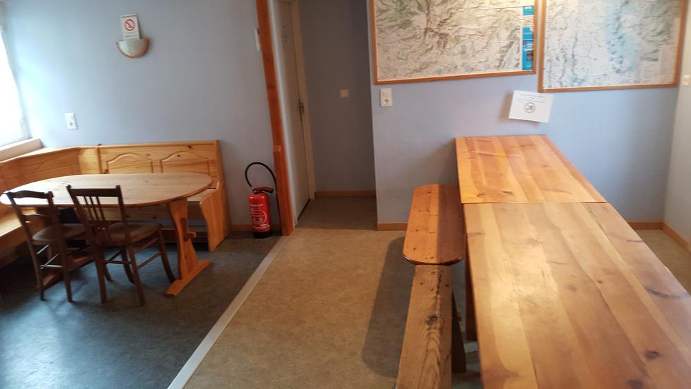 Maison Gite Le Pont Orcival salle à manger