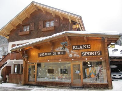 Blanc Sports