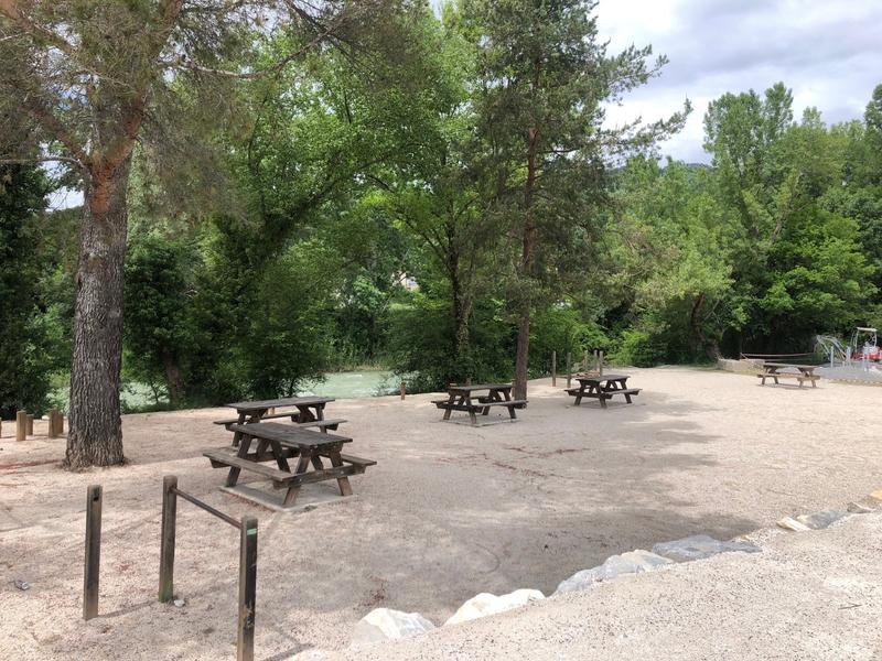 Aire de pique-nique Les Tuves_Buis-les-Baronnies