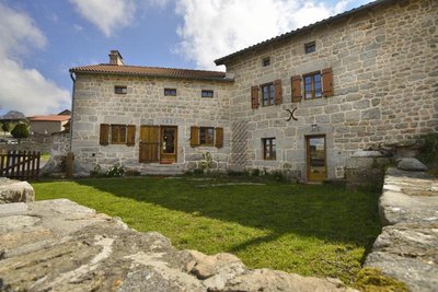 Gîte_de_la_Virlange_extérieur