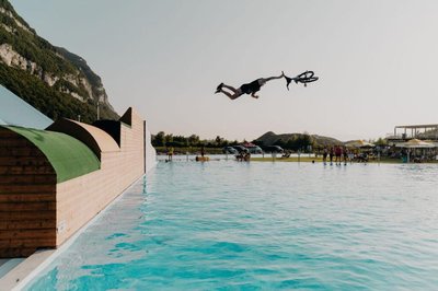 Waterjump