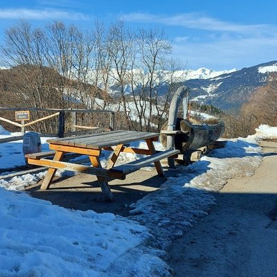 Table de pique nique de Montgésin