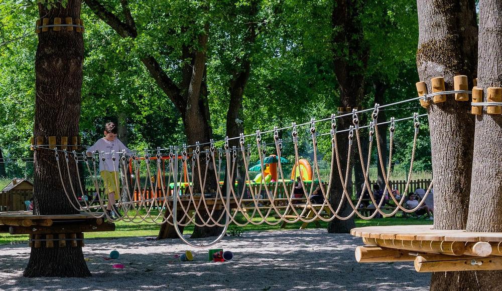 Loupisco Park - Parc de loisirs extérieur_Pont-Évêque