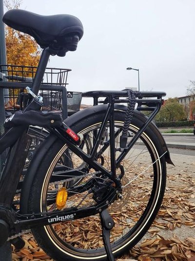 Selle et roue arrière des vélo électrique Fredo