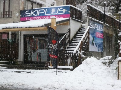 Magasin Ski Plus proche de la Gare de la Télécabine de Saint-Gervais