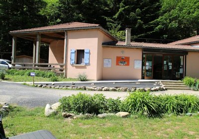 Camping Municipal Le Ceytrou **_Saint-Laurent-les-Bains - Laval d'Aurelle