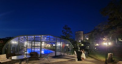 Piscine du Château de Mauras