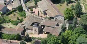 Domaine Rivier dans le vieux bourg de Régnié -Durette