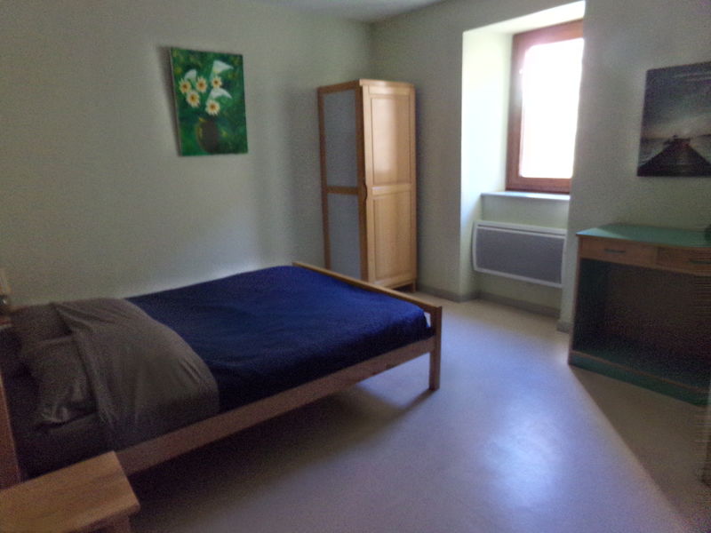 chambre double avec lit double gite étape de loubaresse
