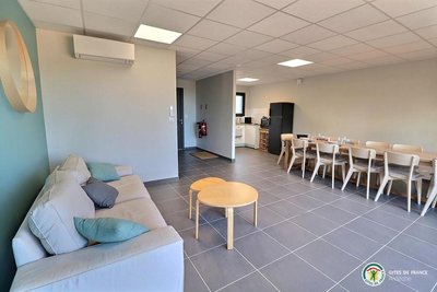 Espace Cuisine commun et salon de détente