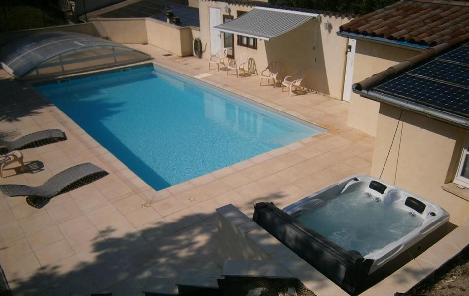 Piscine et Spa pour un moment de détente