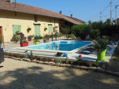 Extérieur et piscine