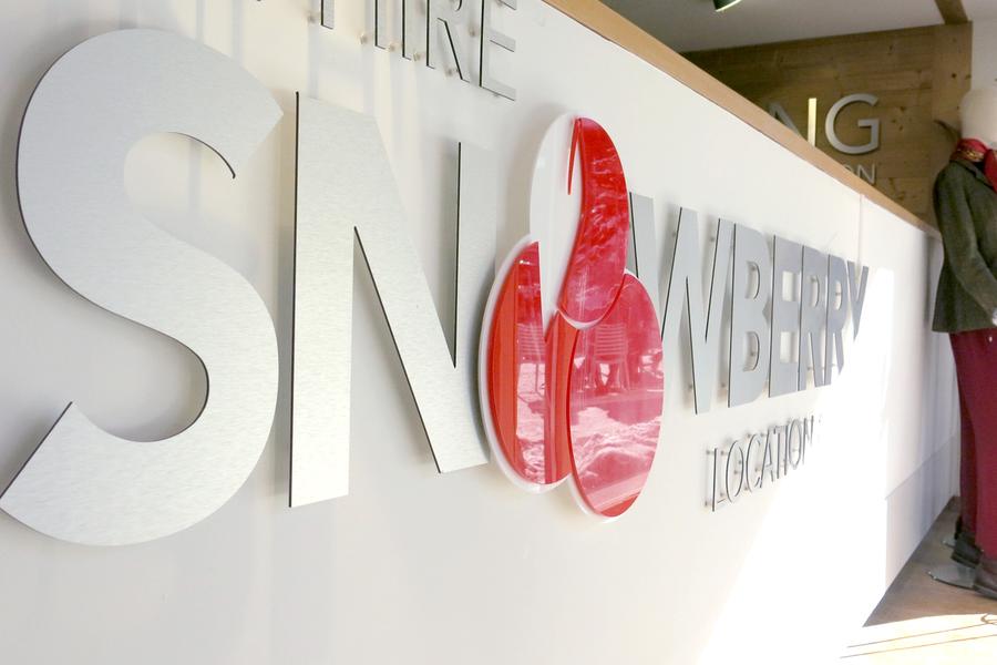 Snowberry Streetside