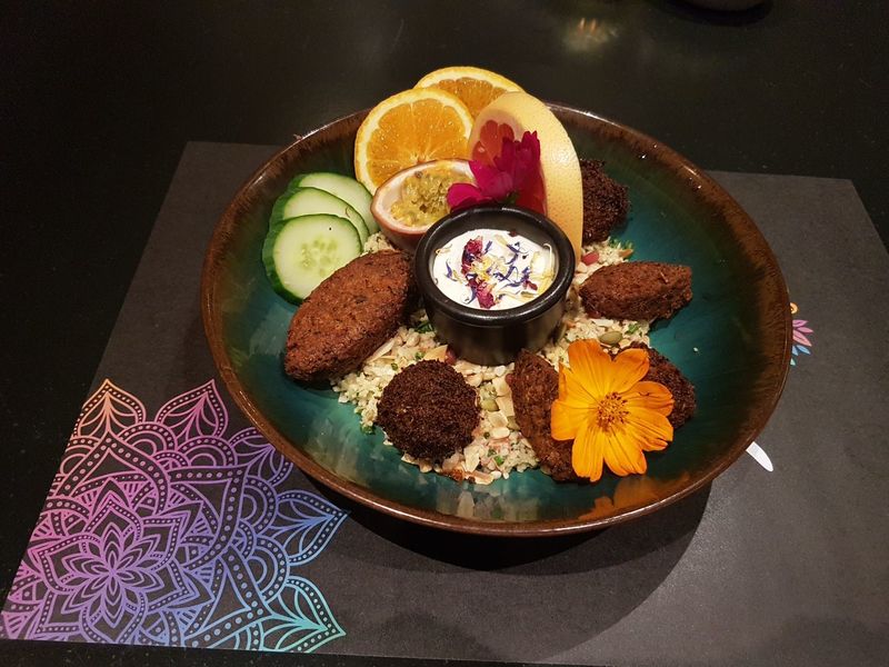 Falafels & salade libannaise - Restaurant l'Arbre de Vie Val d'Isère