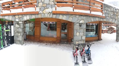 Façade Precision Ski Meribel - Oakley La Chaudanne