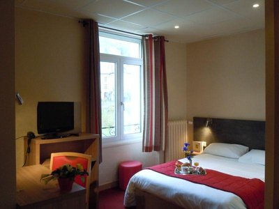 HOSTELLERIE DU CANTAL
