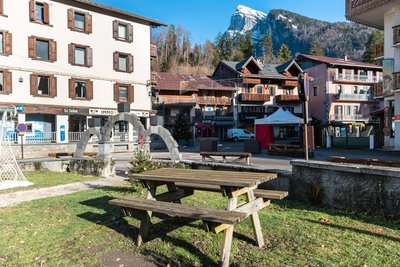 Aire de pique-nique du parc Marie-Louise_Samoëns