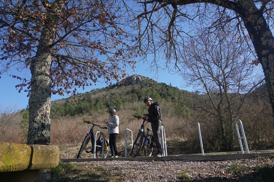 Stationnement vélos Uzer_Uzer 1