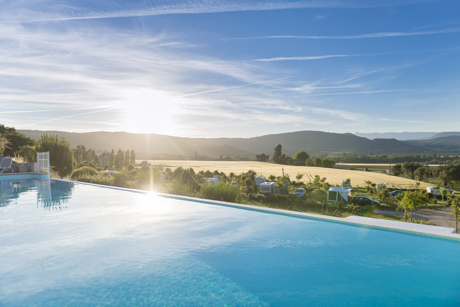 camping-les-bastets-divers-piscine-4