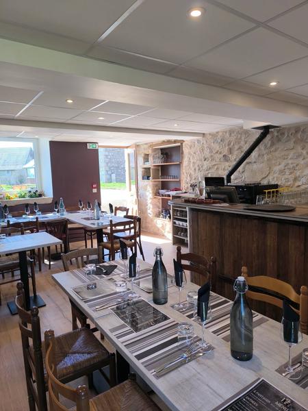Salle auberge de la Forge Saint-Maurice-de-Rotherens St Genix-les-Villages