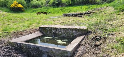 Aire de pique-nique et lavoir_Merle-Leignec