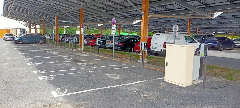 Borne de recharge véhicules électriques Riom - Dagneaux_Riom