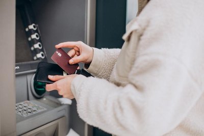 Distributeur de billets_Le Pont-de-Beauvoisin
