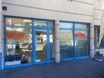 Devanture magasin Ride to the futur