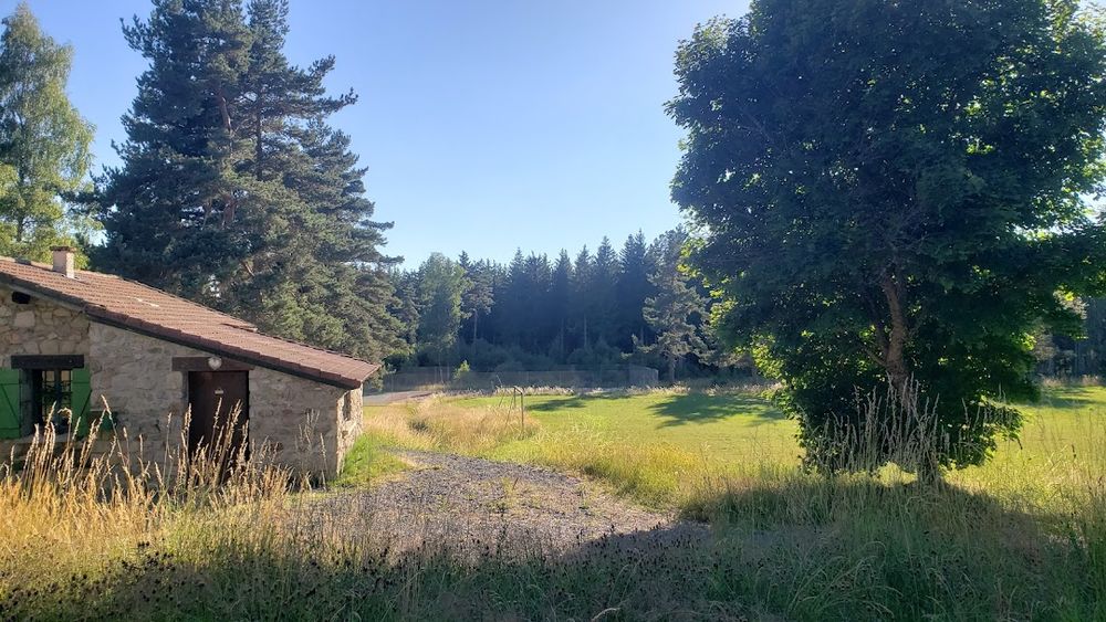 Camping La Tanière des Loup_ Sembadel