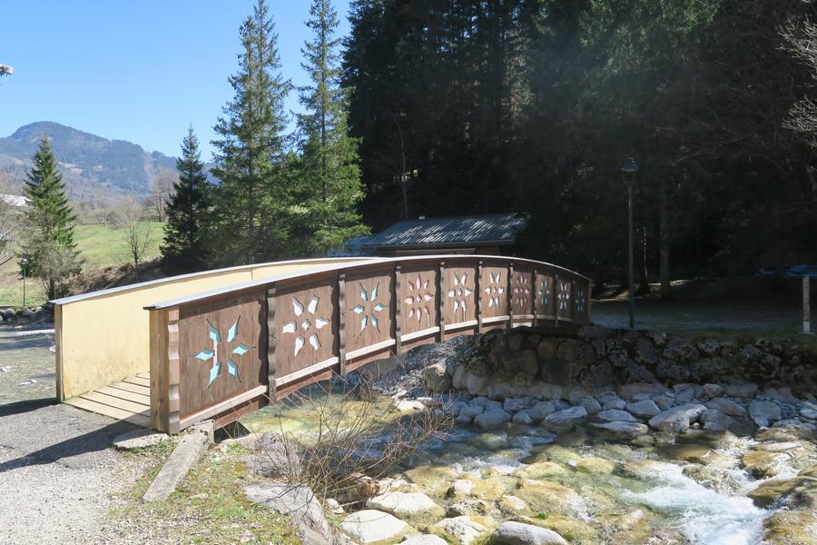 Pont de la base de loisirs de Seytroux