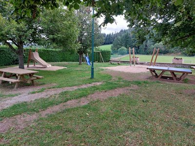 Aire de pique nique du Bourg_Champoly