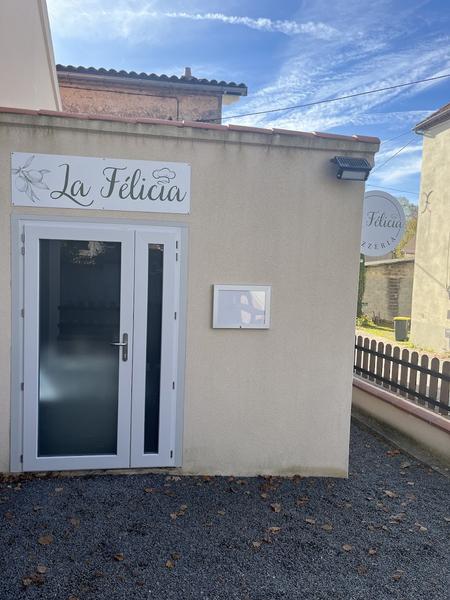 Pizzeria
