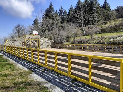 Aire de jeux et city stade_Lavieu