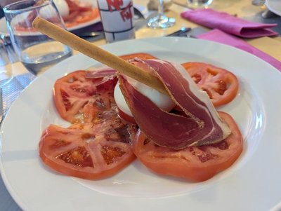 Exemple d'entrée à l'auberge d'Anzat