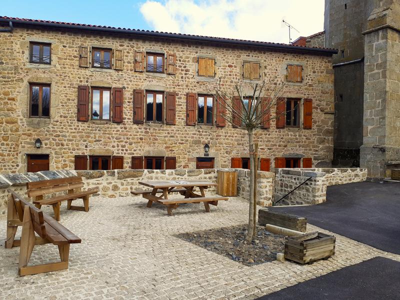 Aire de pique-nique_Chazelles-sur-Lavieu