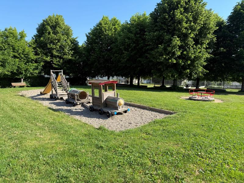 Aire de pique nique du parc aux biches_Haute-Rivoire