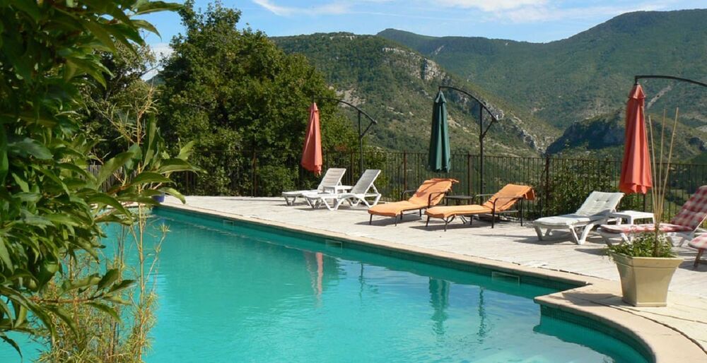 Gîte d'Etape Les Ricoux à Montfroc
