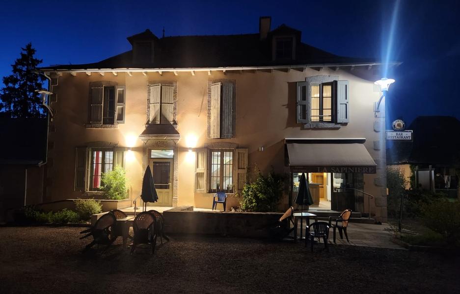 L'Auberge de la Sapinière_Cros-de-Ronesque