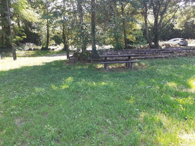 Aire de pique-nique de l'étang de Reculfort de Pont-de-Beauvoisin